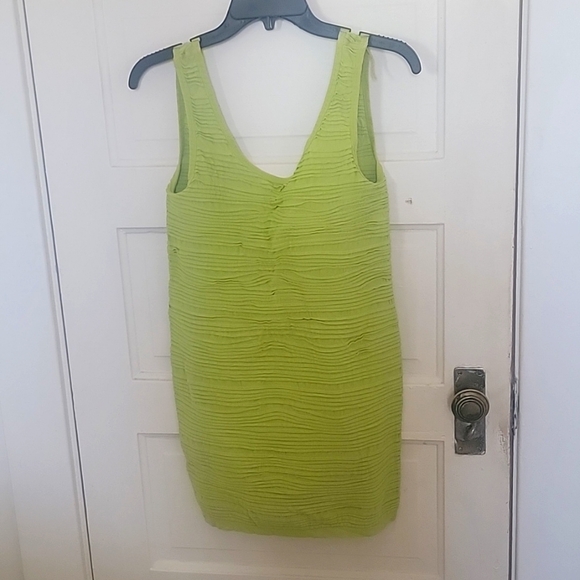 Forever 21 Dresses & Skirts - Green bodycon dress